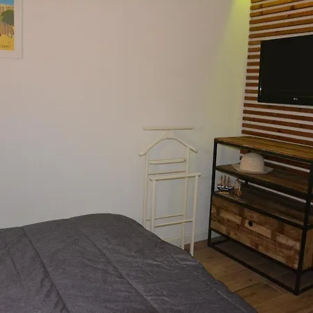 Le Bona En Rez De Jardin Appartamento *