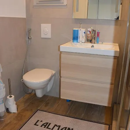 Le Bona En Rez De Jardin Apartment *